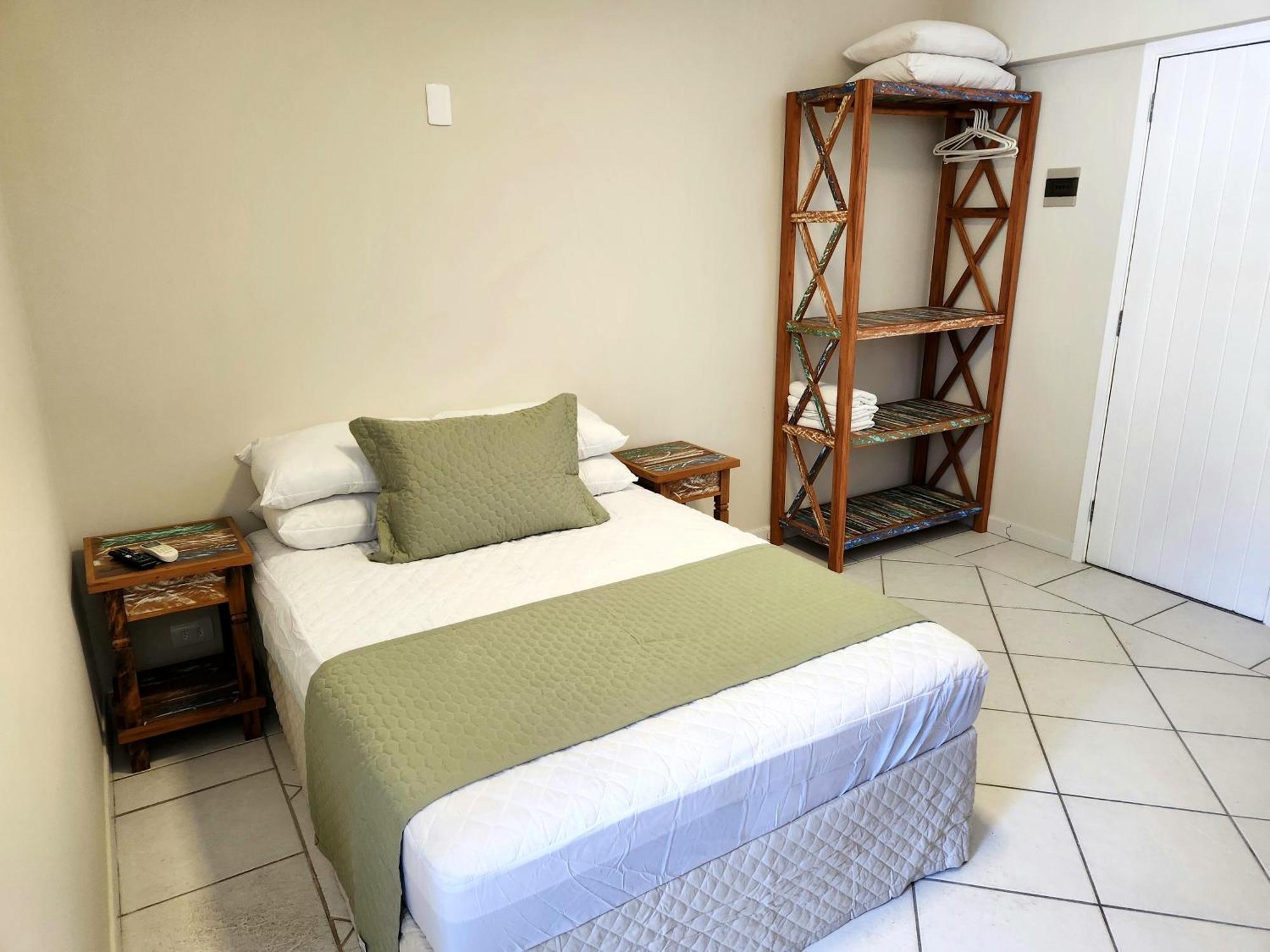 Flats Enseada Delphin Apartment Guaruja